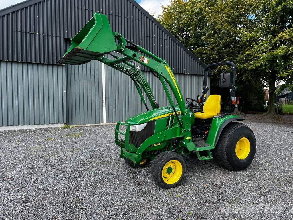 John Deere 3045 R Traktorok