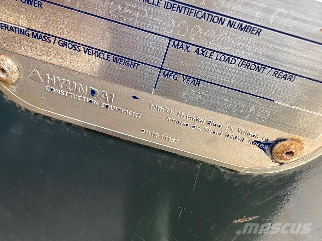 Hyundai HX 130 Lánctalpas kotrók