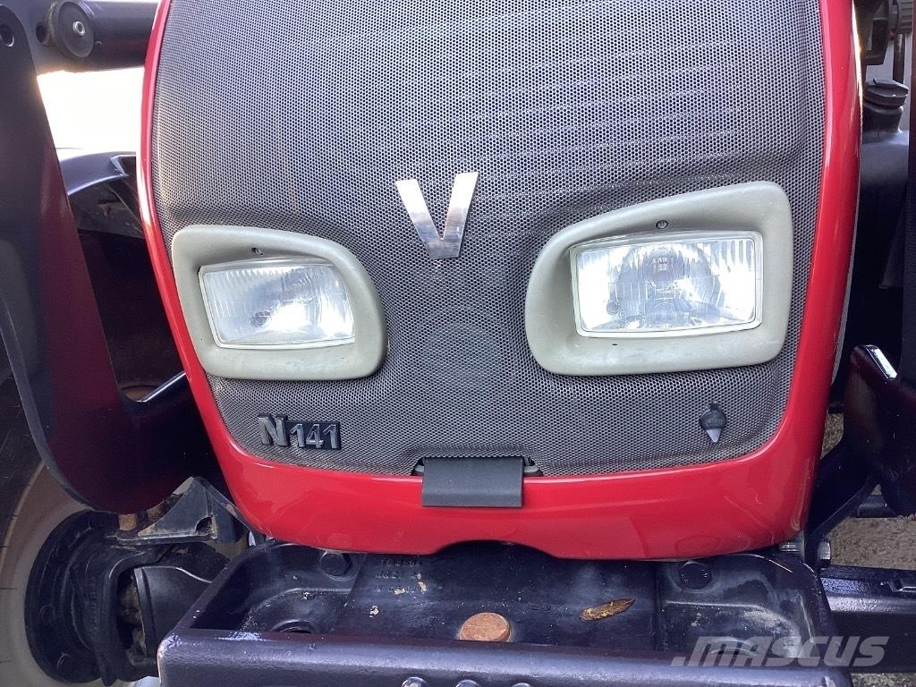 Valtra N141 Traktorok