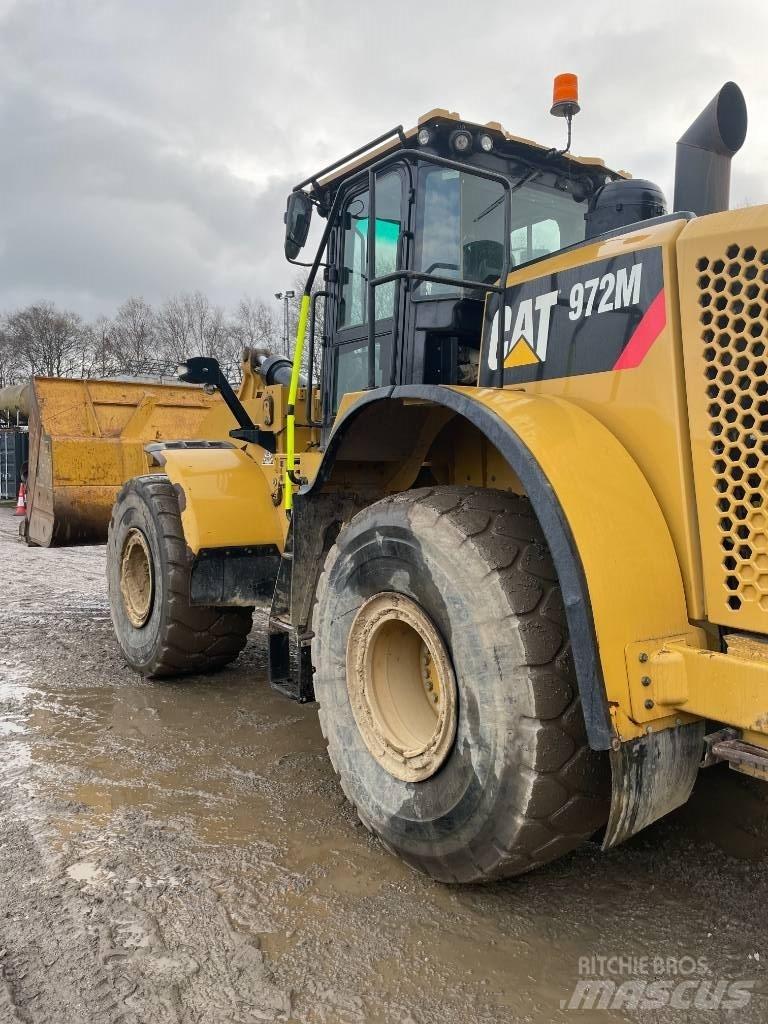 CAT 972 M Gumikerekes homlokrakodók