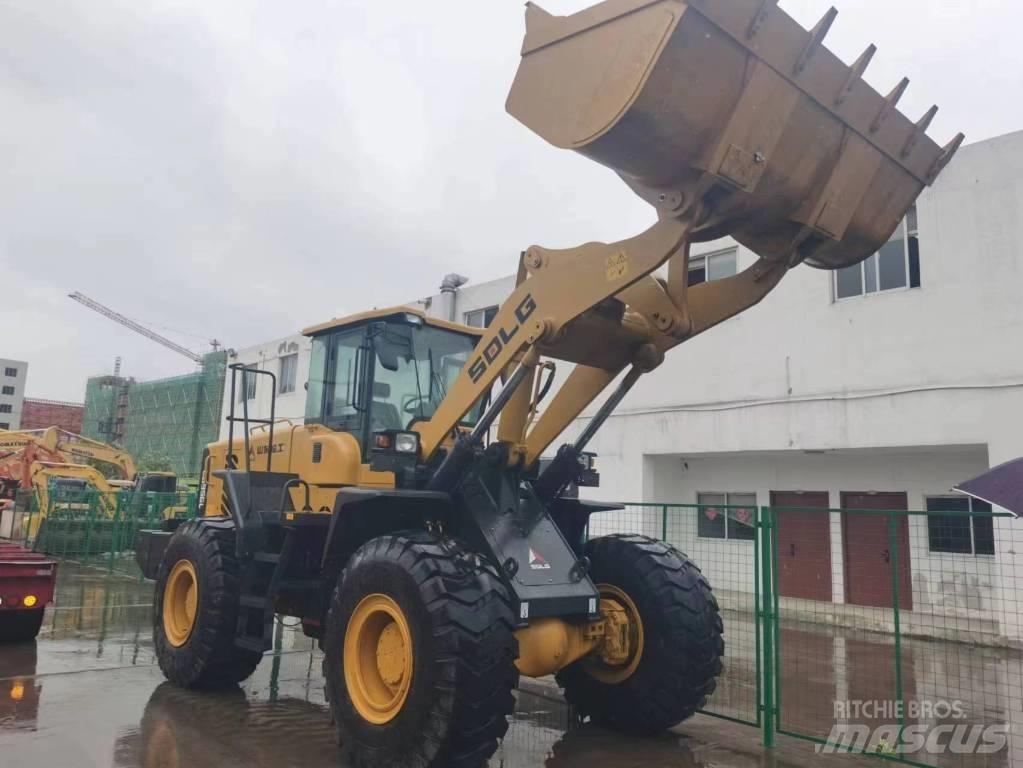 SDLG 956L Gumikerekes homlokrakodók