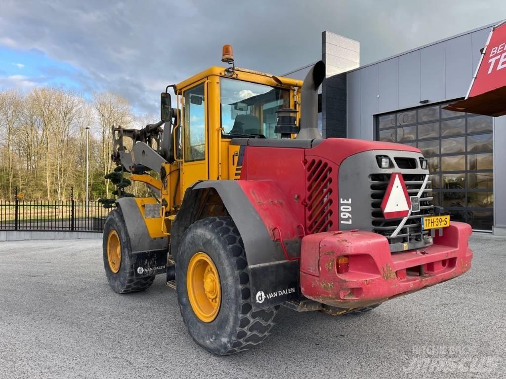 Volvo L 90 E CDC + BSS Gumikerekes homlokrakodók