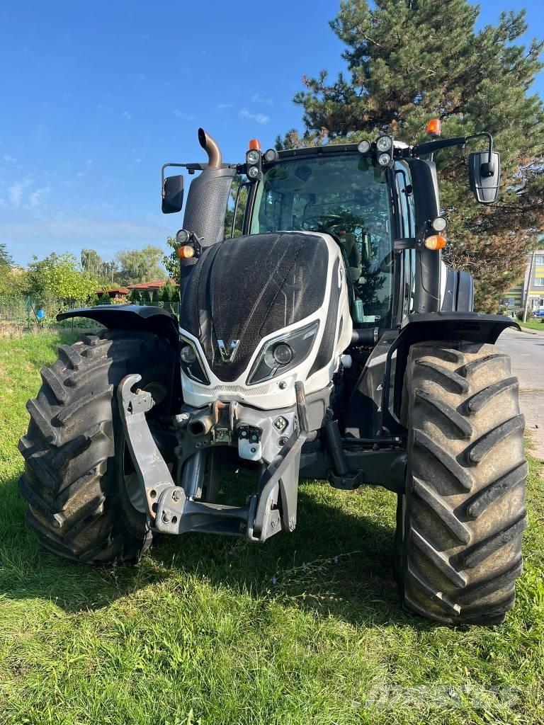 Valtra T234 Versu Traktorok