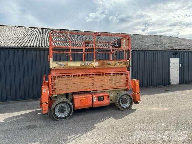 JLG M4069 Ollós emelők