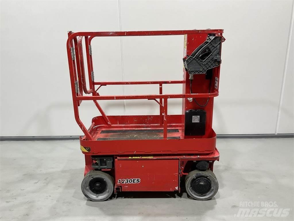 JLG 1230ES Ollós emelők