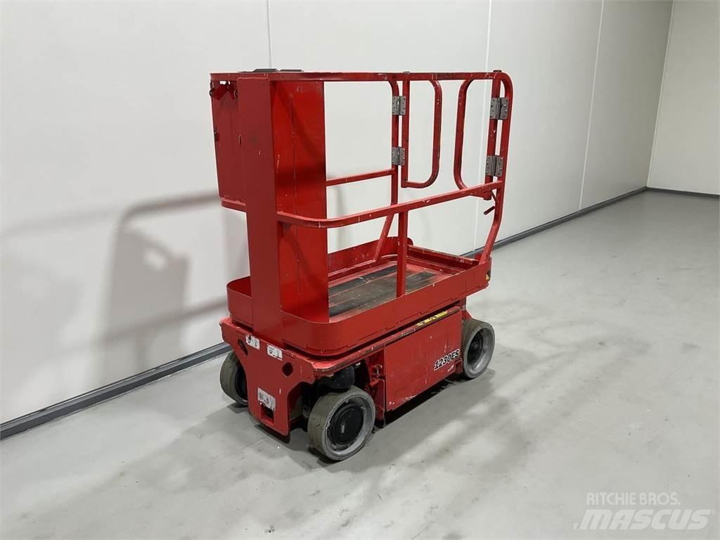 JLG 1230ES Ollós emelők