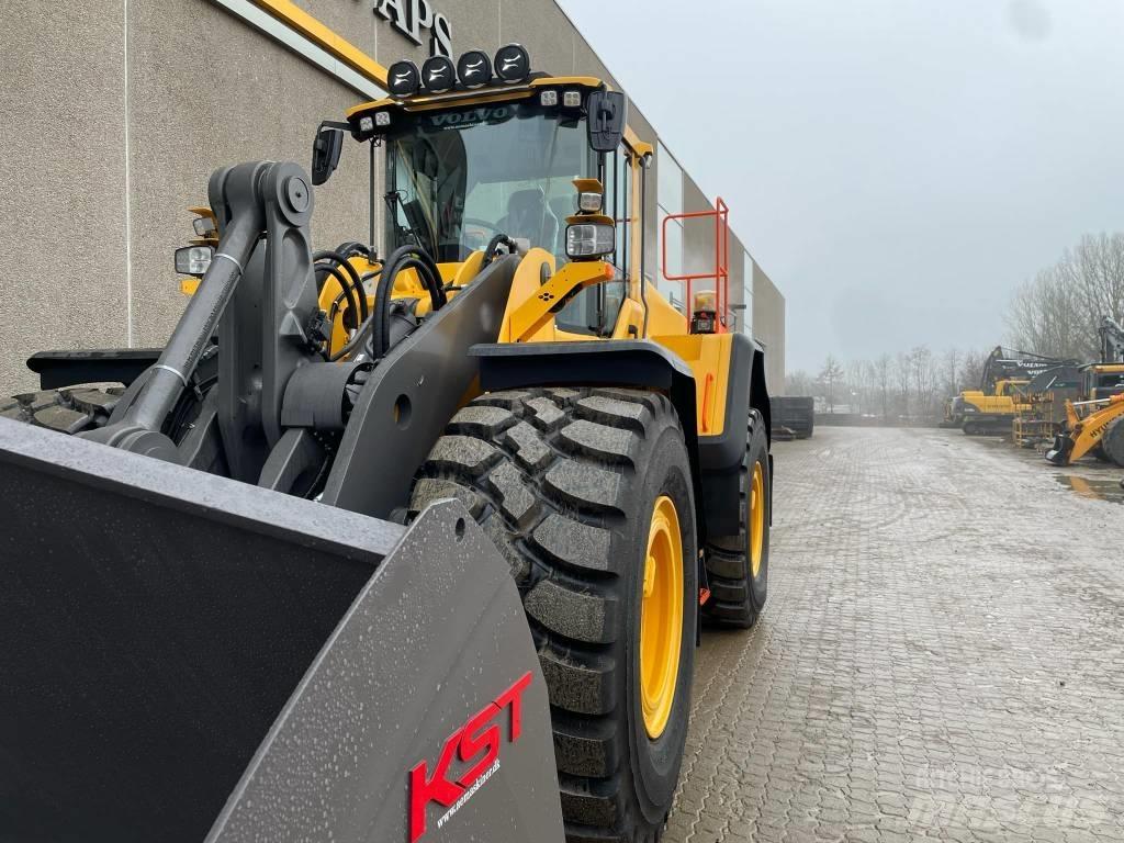 Volvo L 180 H Gumikerekes homlokrakodók