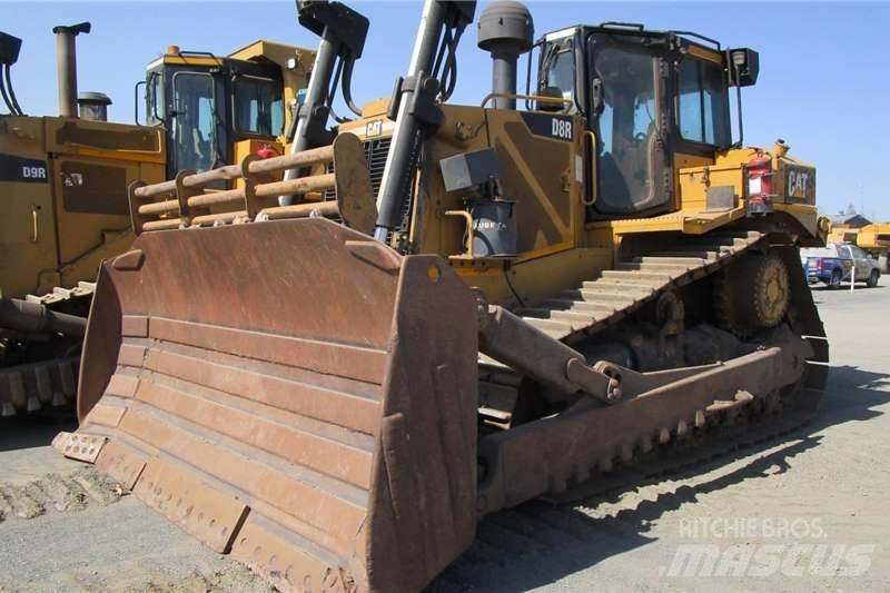 CAT D8R lánctalpas dózerek