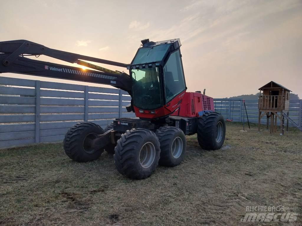 Valmet 901.1 Betakarítók