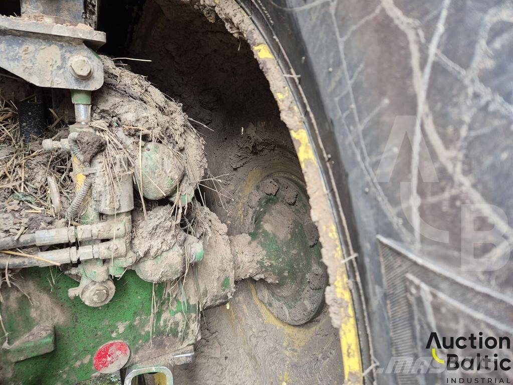 John Deere 6210 R Traktorok