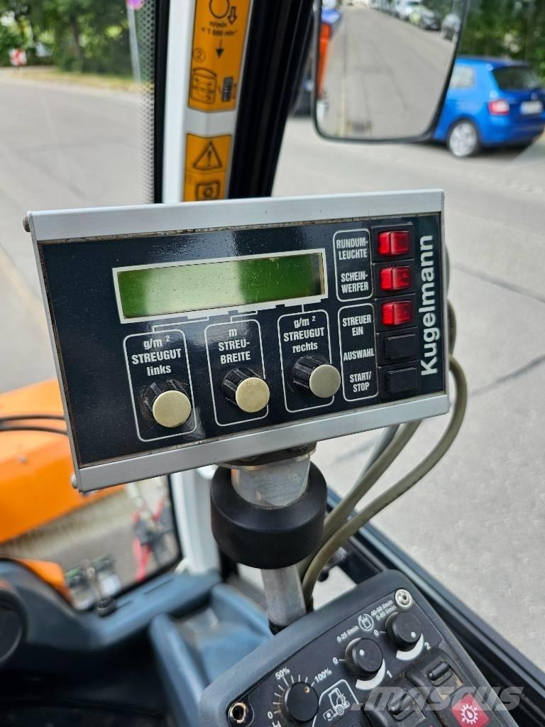 Holder C 250 Szerszámos kocsi