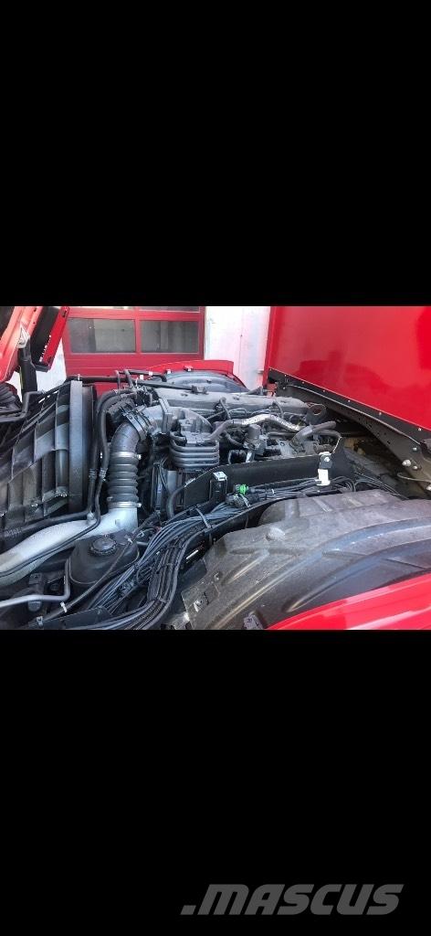 Scania P 280 Dobozos teherautók