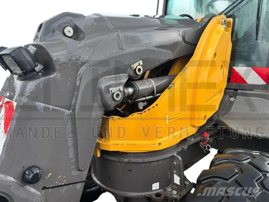 Mecalac AS 900 Gumikerekes homlokrakodók