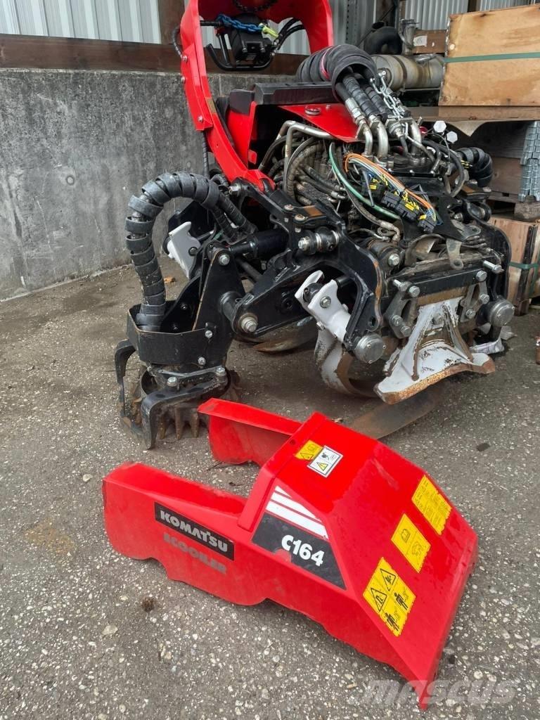 Komatsu C 164 Betakarító fejek