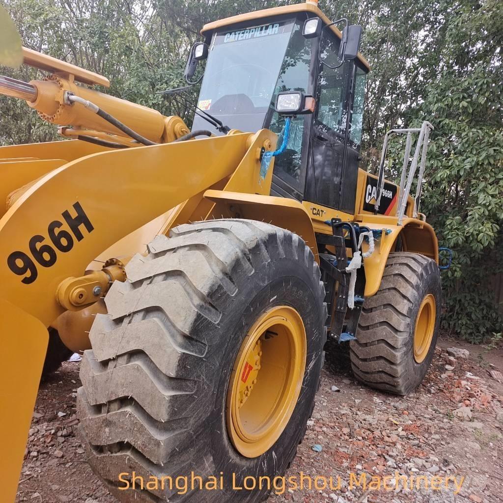 CAT 966H Gumikerekes homlokrakodók