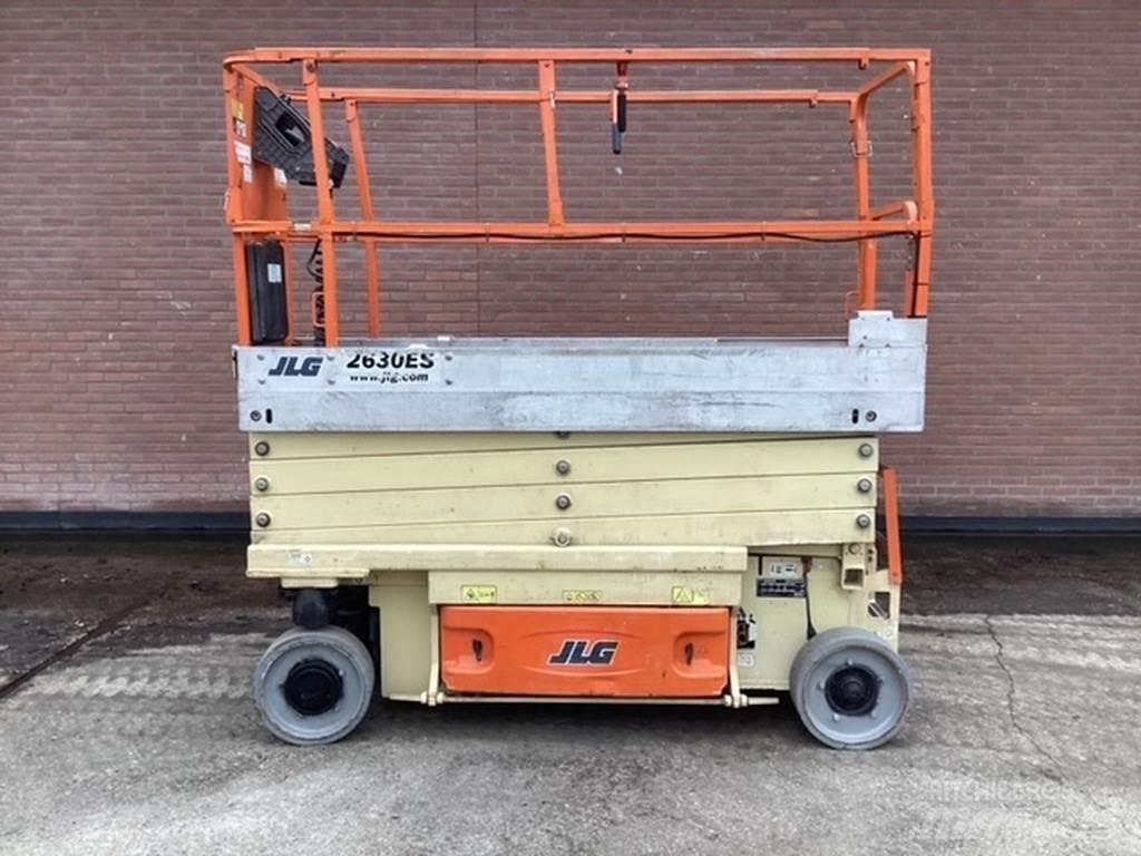 JLG 2630es Ollós emelők