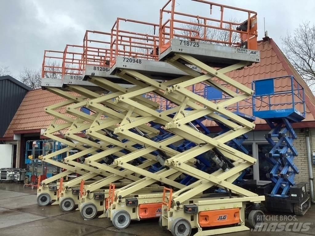 JLG 2630es Ollós emelők