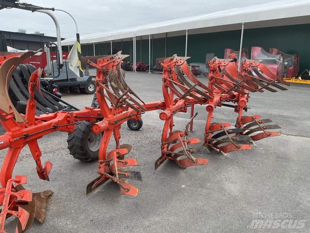 Kuhn Varimaster 122 Váltvaforgató ekék