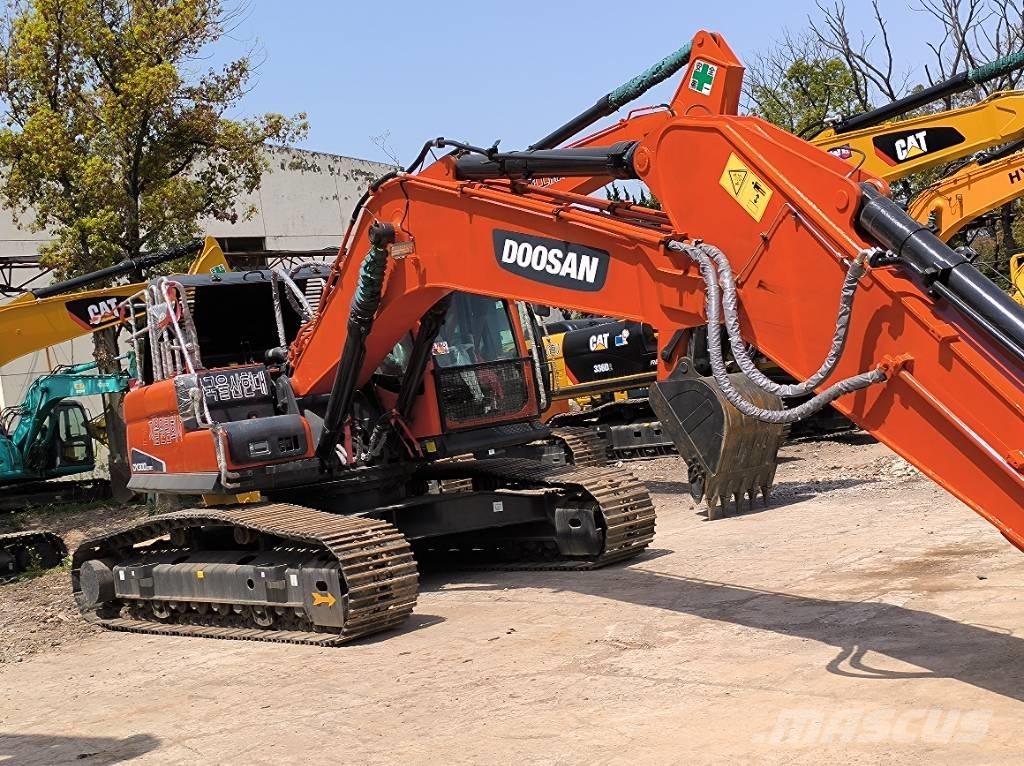Doosan DX 300 Közepes (midi) kotrók 7 t - 12 t