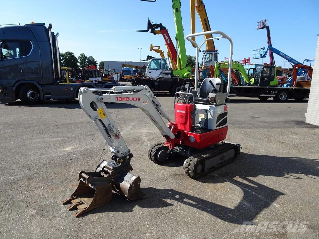 Takeuchi TB210 Mini kotrók < 7t