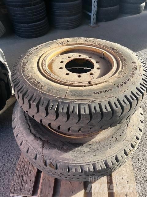  BM621 Hjul 9,00x20 Gumiabroncsok, kerekek és felnik