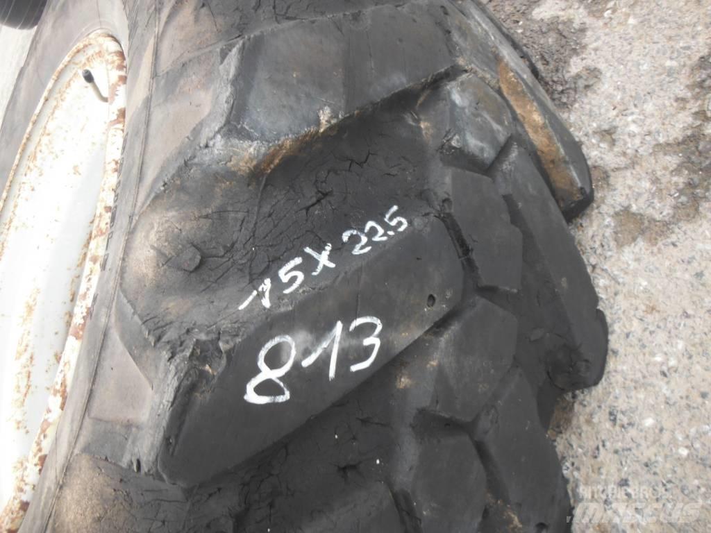 Michelin 15R22.5 Gumiabroncsok, kerekek és felnik