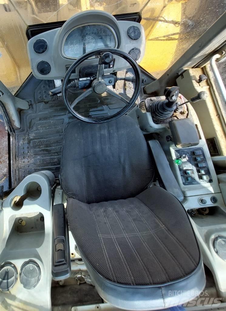 Hyundai HL 770-7 A Gumikerekes homlokrakodók
