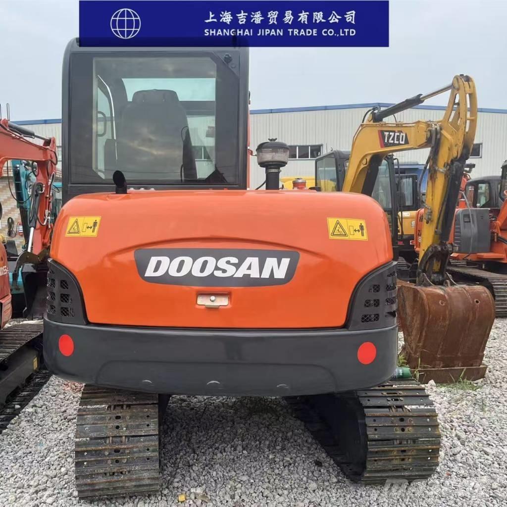 Doosan DH 60 Mini kotrók < 7t