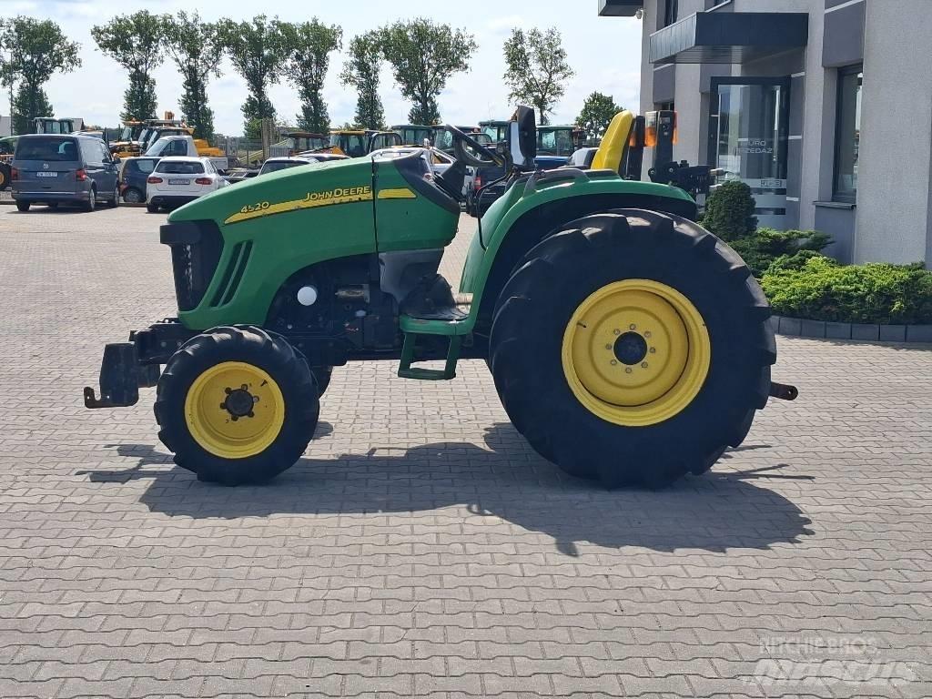 John Deere 4520 Traktorok