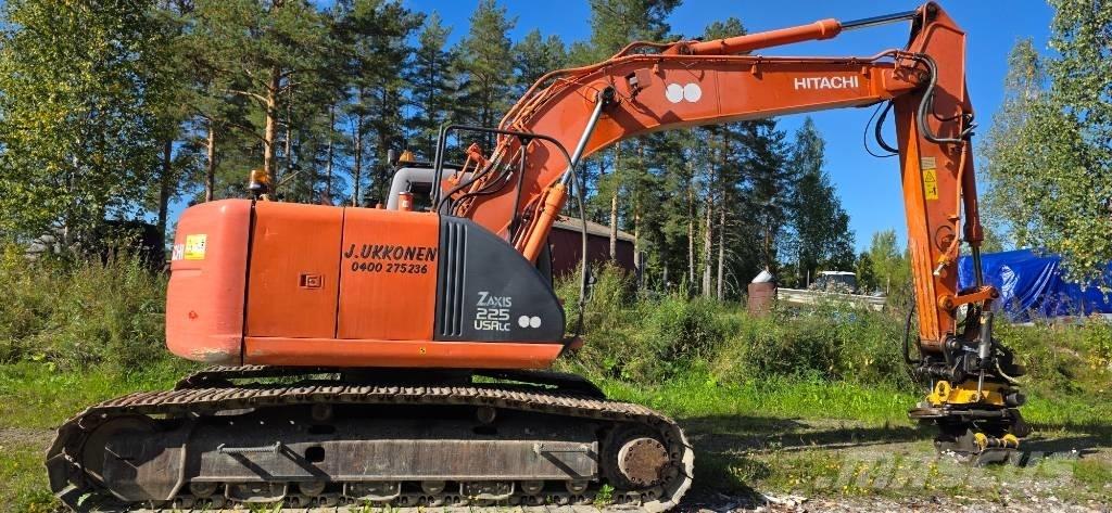 Hitachi ZX 225 USR Lánctalpas kotrók
