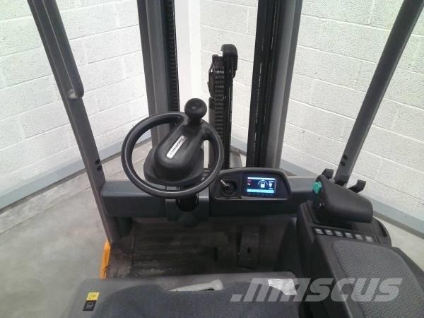 Jungheinrich EFG 215 Elektromos targoncák