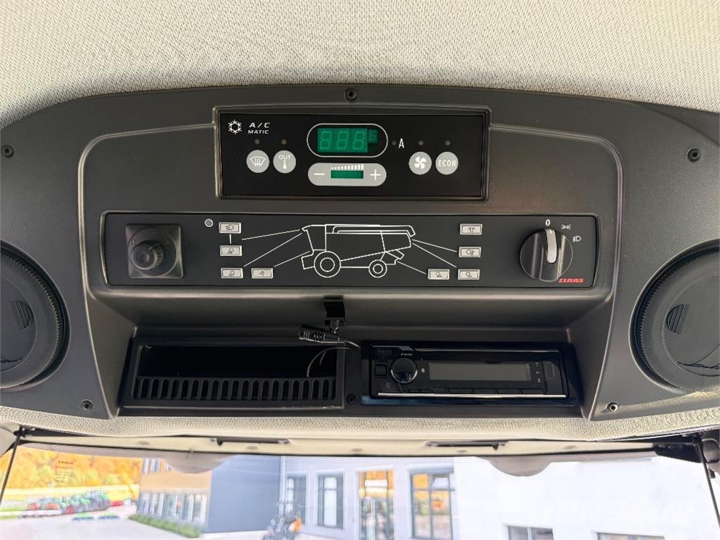 CLAAS LEXION 7500 Kombájnok