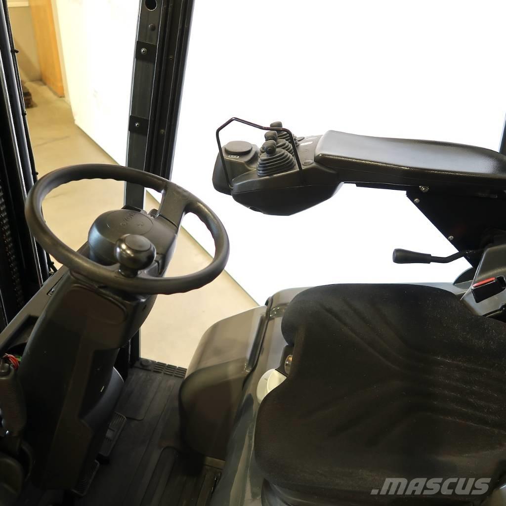 Toyota 7FBEST10 Elektromos targoncák