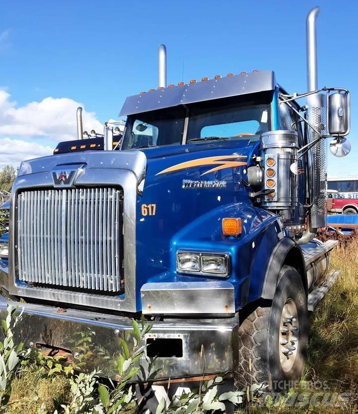 Western Star 4900SA Nyergesvontatók