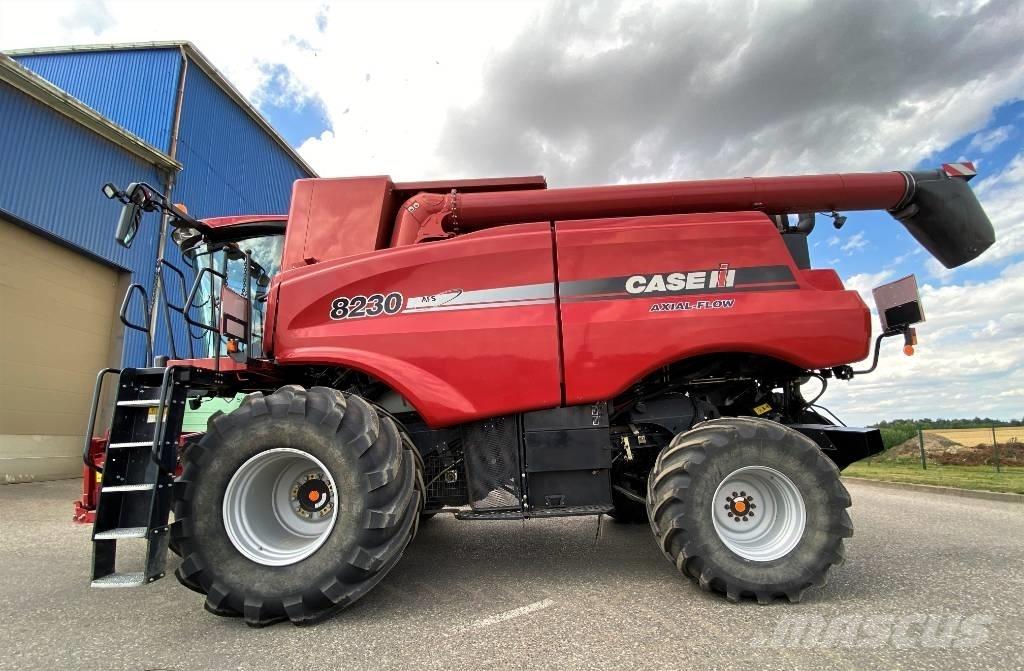 Case IH 8230 Kombájnok
