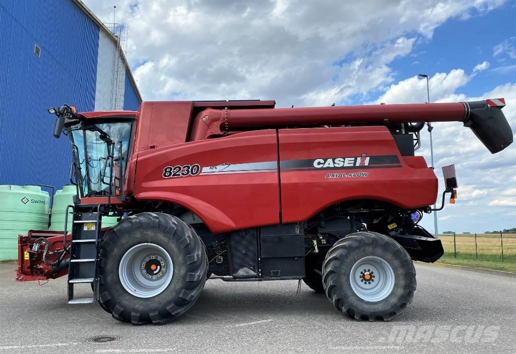 Case IH 8230 Kombájnok