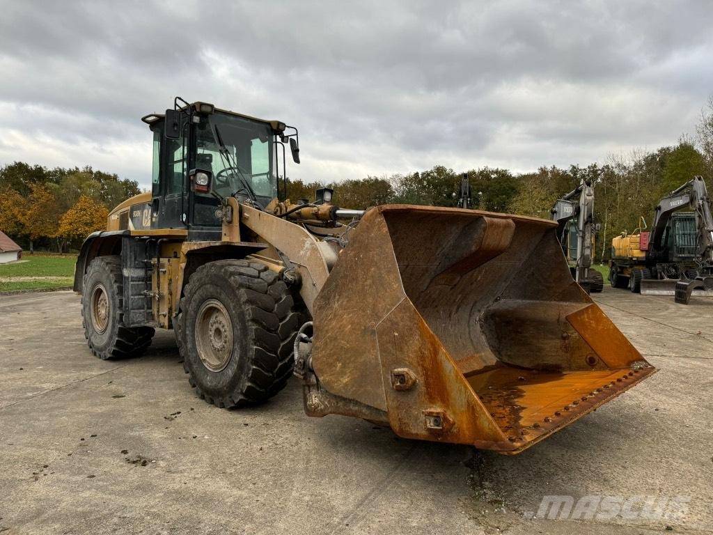 CAT 938 H Gumikerekes homlokrakodók
