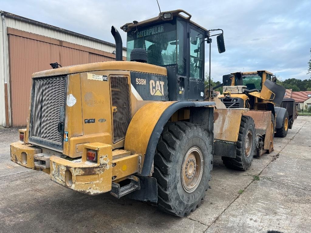 CAT 938 H Gumikerekes homlokrakodók