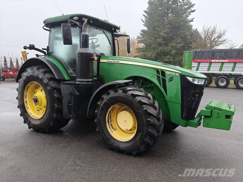 John Deere 8400R Traktorok