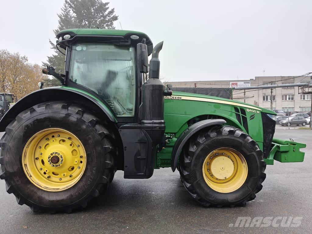 John Deere 8400R Traktorok