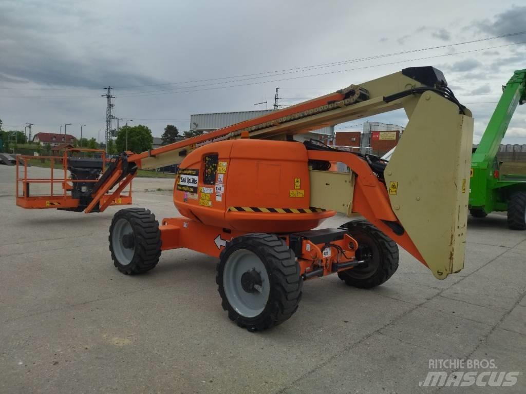 JLG 600 AJ Karos emelők