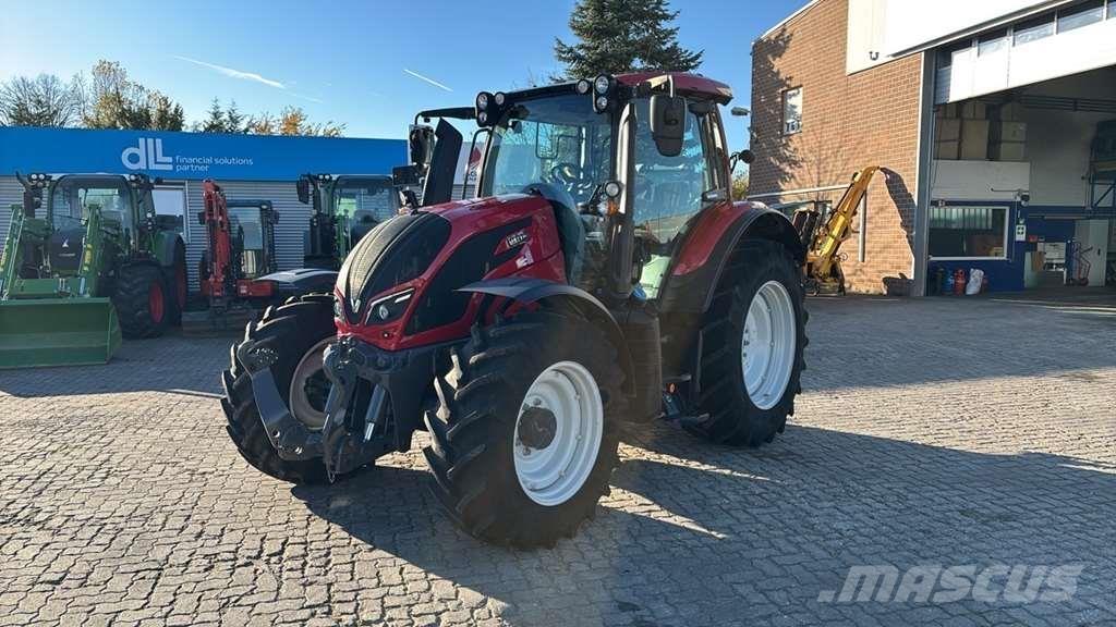 Valtra N134 0 Traktorok