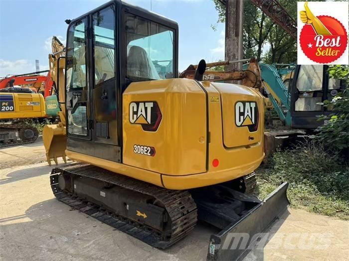 CAT 306 Mini kotrók < 7t