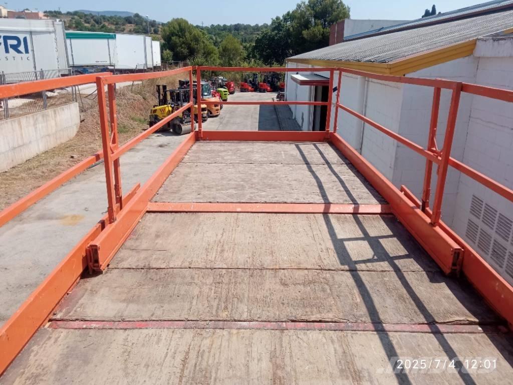 JLG 203-24 Ollós emelők