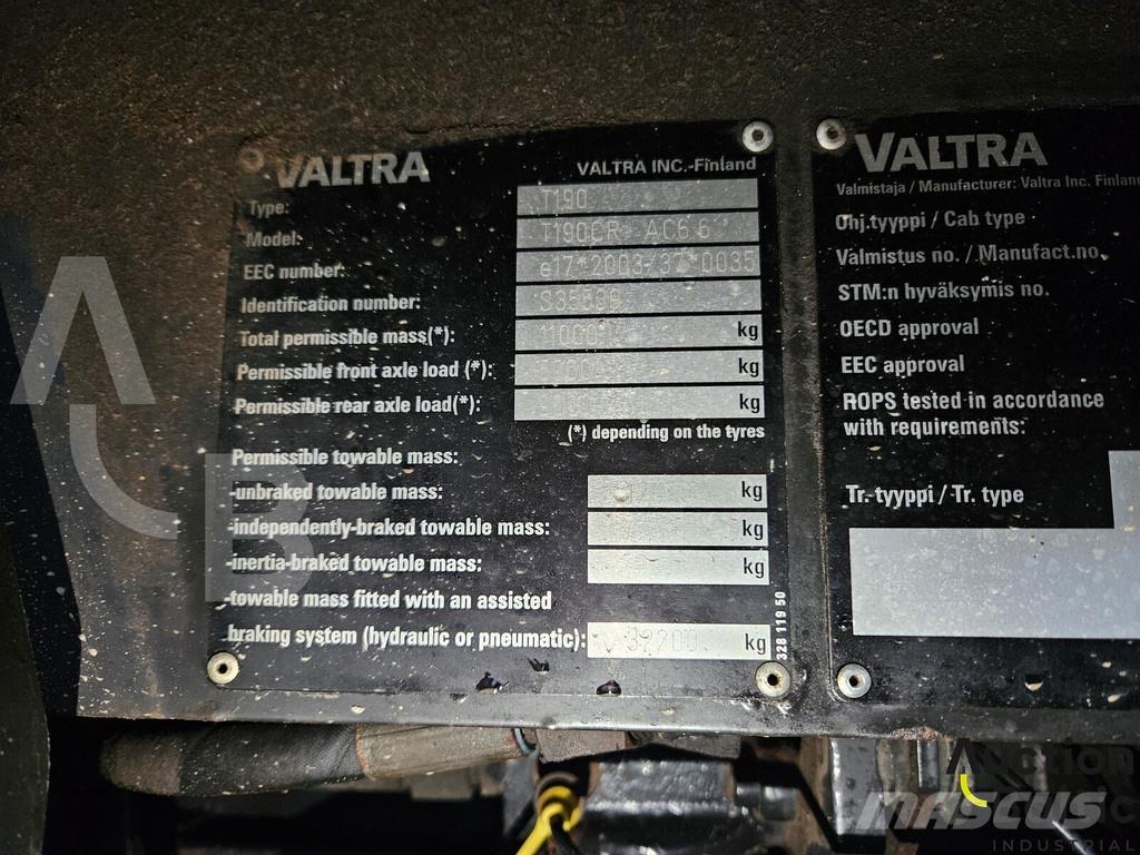 Valtra T190 Traktorok