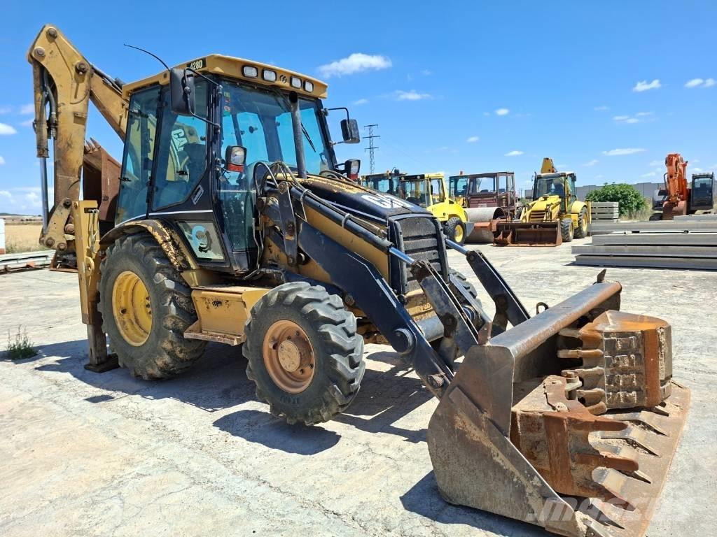CAT 428 D Kotrórakodók