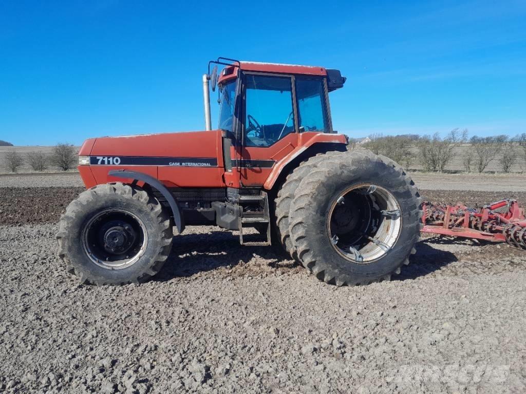 Case IH Magnum 7110 Traktorok