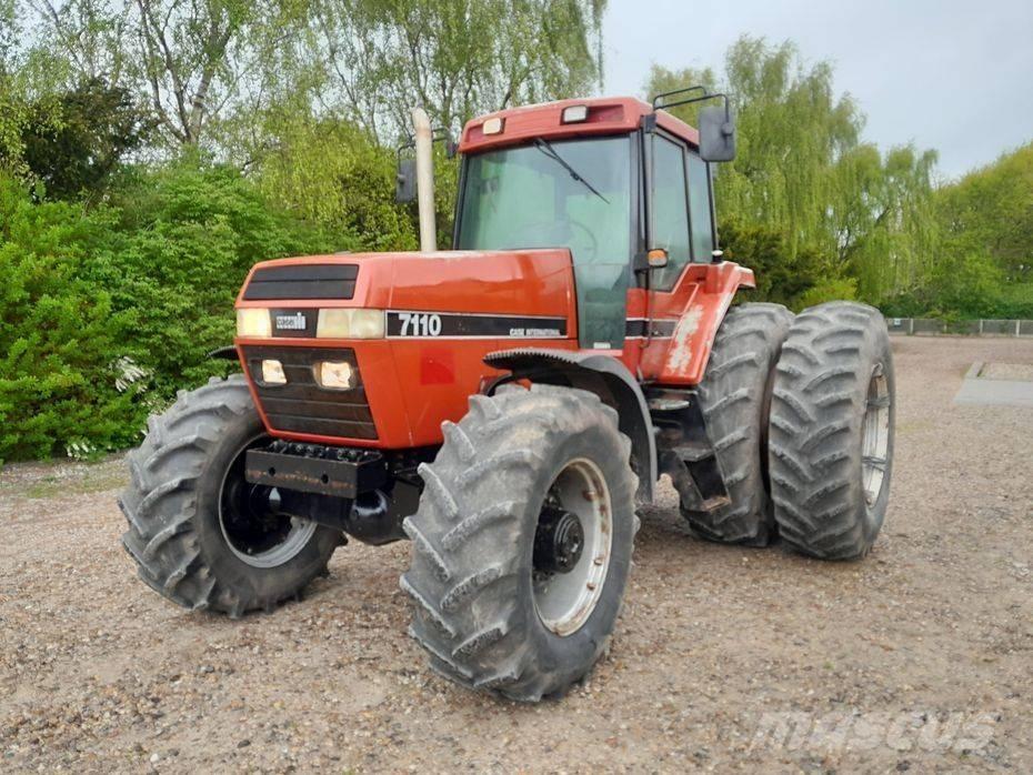 Case IH Magnum 7110 Traktorok