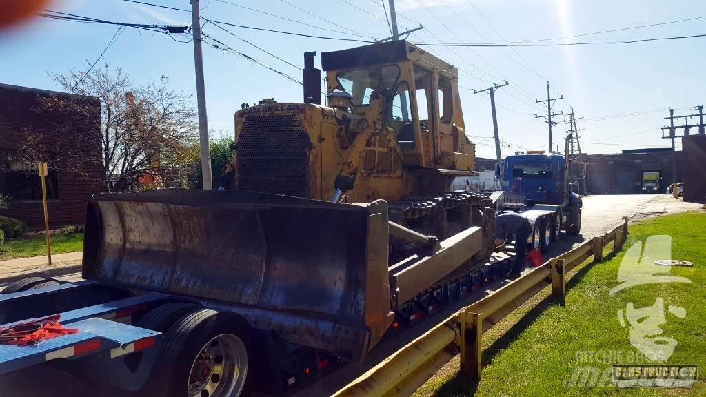 CAT D 8 K lánctalpas dózerek