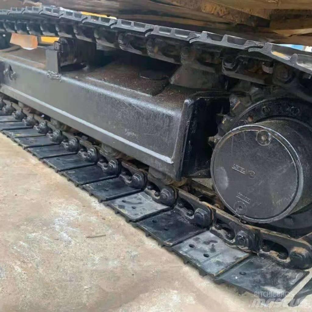 CAT 306D Lánctalpas kotrók